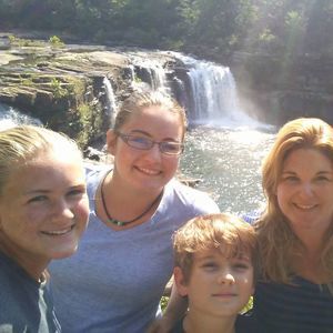 Meet your Posher, Cynthia